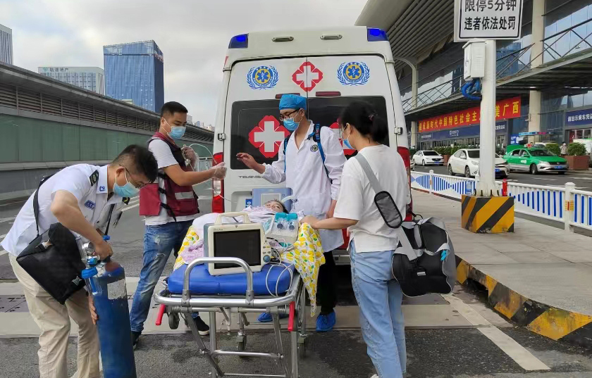 金堂县救护车出租公司